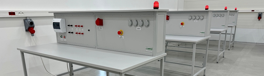 stoly-elektrotechniczne-laboratoryjne