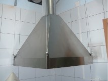 Okap - odciąg stanowiskowy z blachy stalowej.