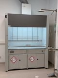 Dygestorium laminowane z filtrem H13 HEPA do prac z pyłem radioaktywnym.